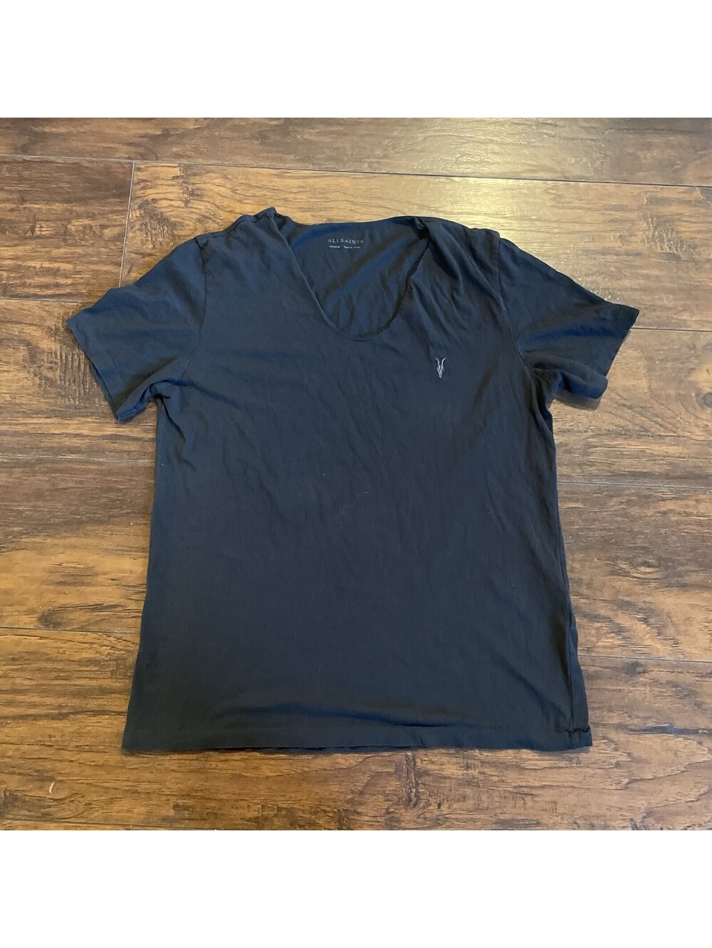 ALLSAINTS Tonic Scoop Neck T-Shirt Black Mens Medium Ramskull Logo Short Sleeve